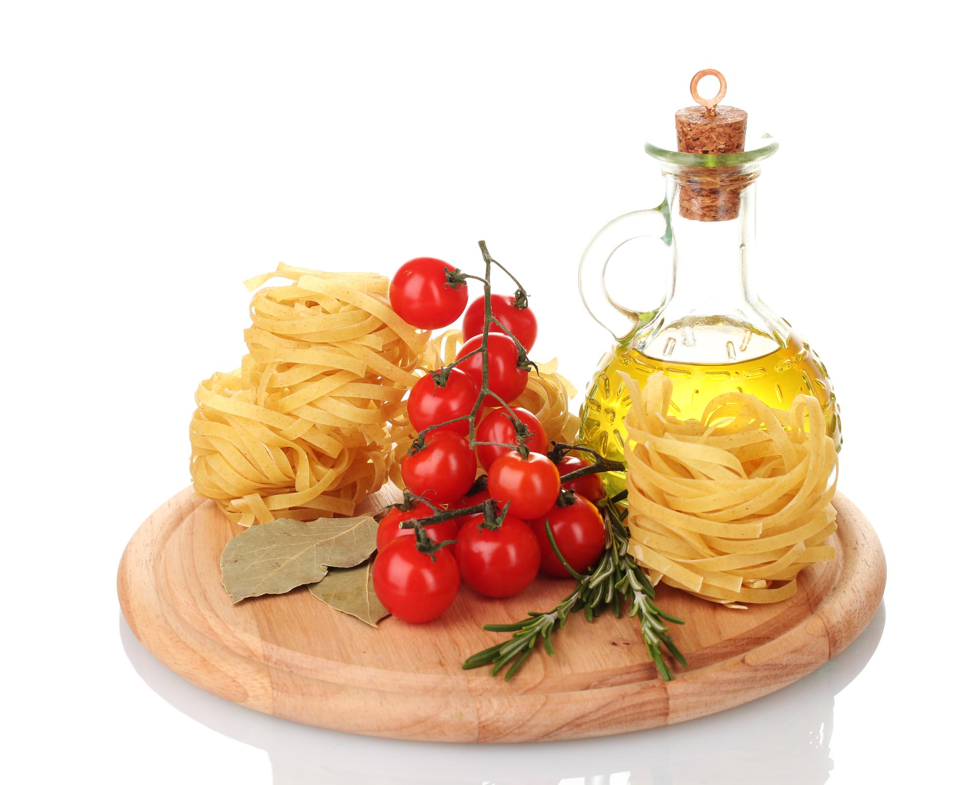 Fresh pasta with basil and cherry tomatoes